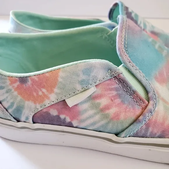 Vans Women's Tie-Dye Slip-On Sneakers Size 9