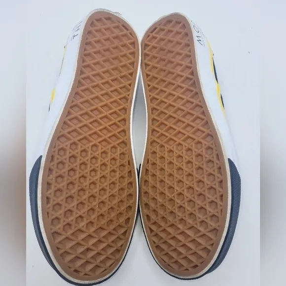 Vans X National Geographic Slip-On Sneaker Size 6.5.