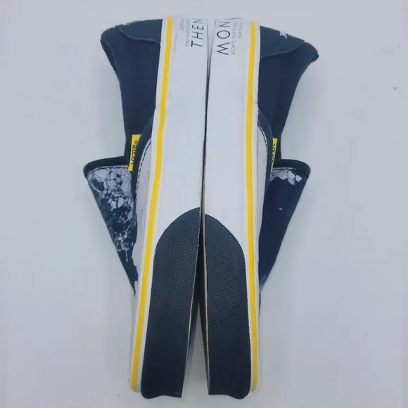 Vans X National Geographic Slip-On Sneaker Size 6.5.