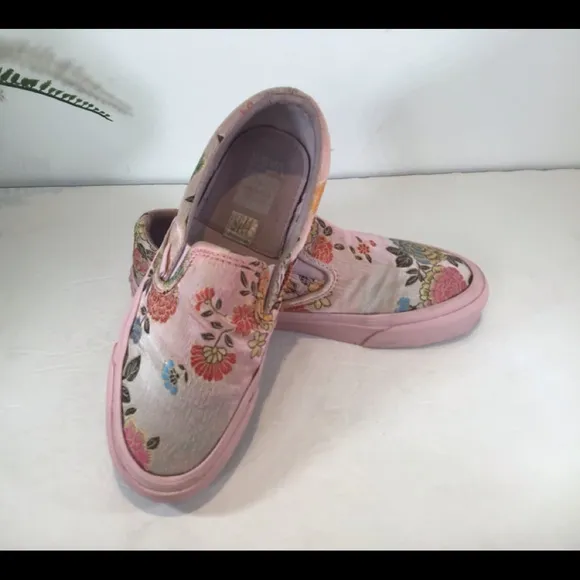 VANS X OPENING CEREMONY FLORAL PONY HAIR SLIP ON SNEAKERS SZ 7