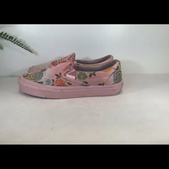 VANS X OPENING CEREMONY FLORAL PONY HAIR SLIP ON SNEAKERS SZ 7