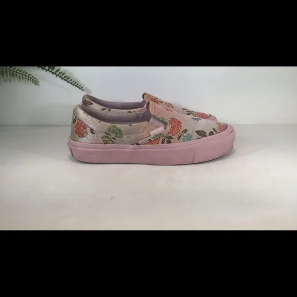 VANS X OPENING CEREMONY FLORAL PONY HAIR SLIP ON SNEAKERS SZ 7