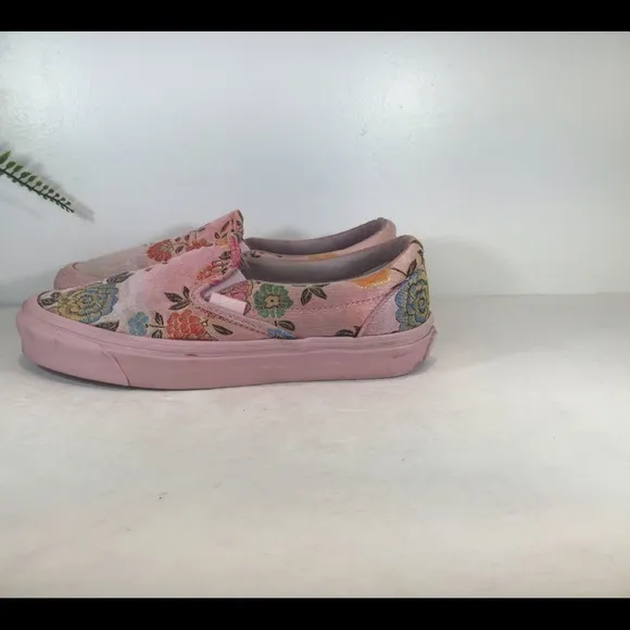 VANS X OPENING CEREMONY FLORAL PONY HAIR SLIP ON SNEAKERS SZ 7