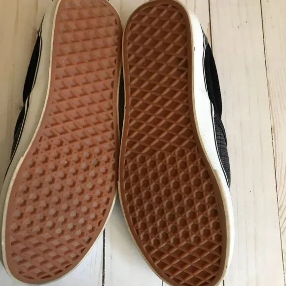 Vans Classic Slip on Gray plaid Women’s 9 Men’s 7.5 Sneakers