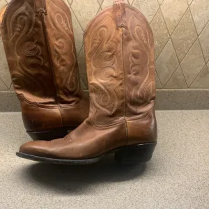 Very soft excellent condition Tony Lama leather Western boots 12D  little wear