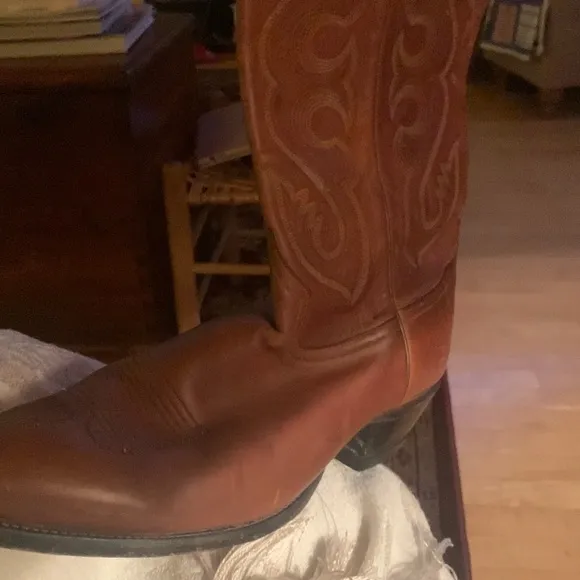 Very soft excellent condition Tony Lama leather Western boots 12D  little wear