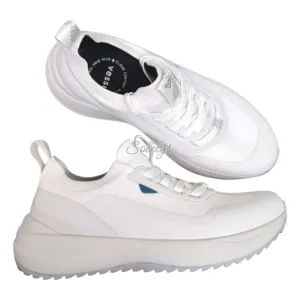 Vessi Stormburst Low Top Original White Waterproof Lightweight Sneaker Womens 8