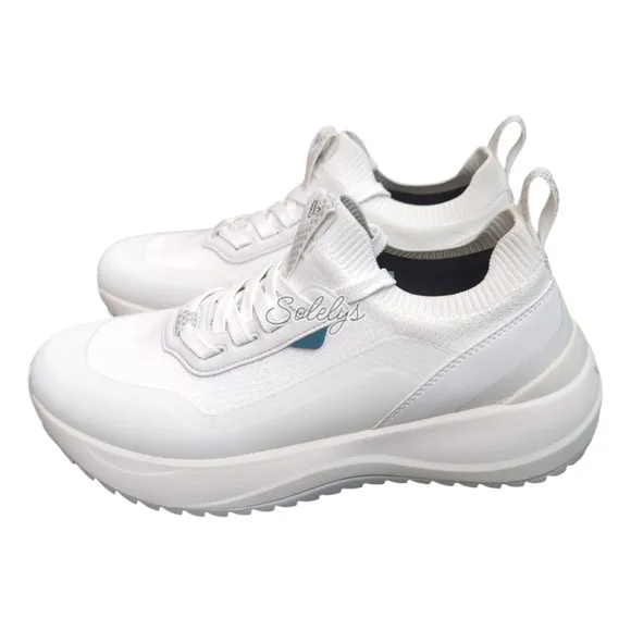Vessi Stormburst Low Top Original White Waterproof Lightweight Sneaker Womens 8
