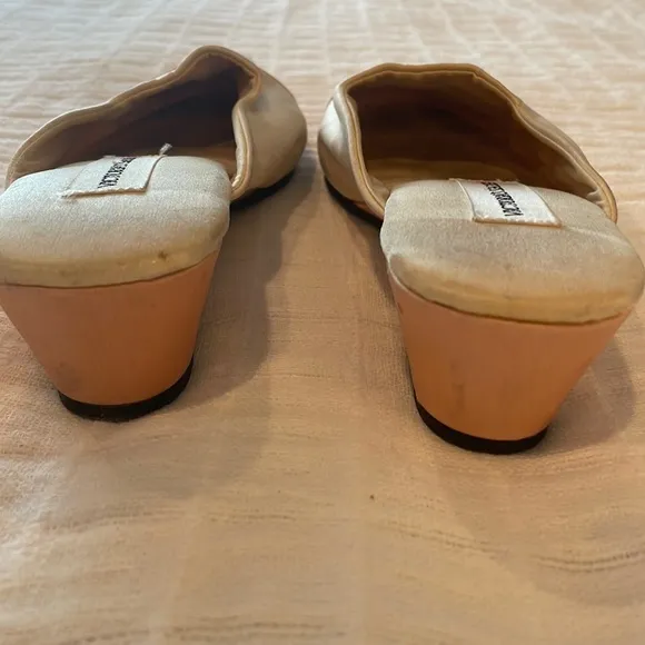 Victoria’s Secret shoes mules boudoir slippers satin pink white women’s size M