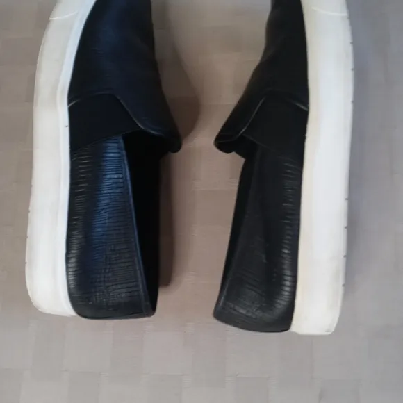 Vince Black Leather Blair Slip On Sneakers