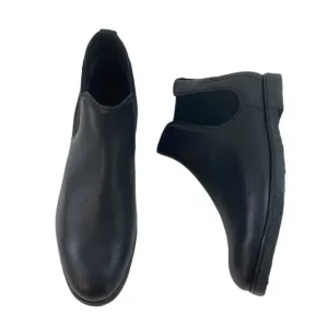 *VINCE Boots Mens Size 13M Black Leather Chelsea Slip On Normcore Waterproof
