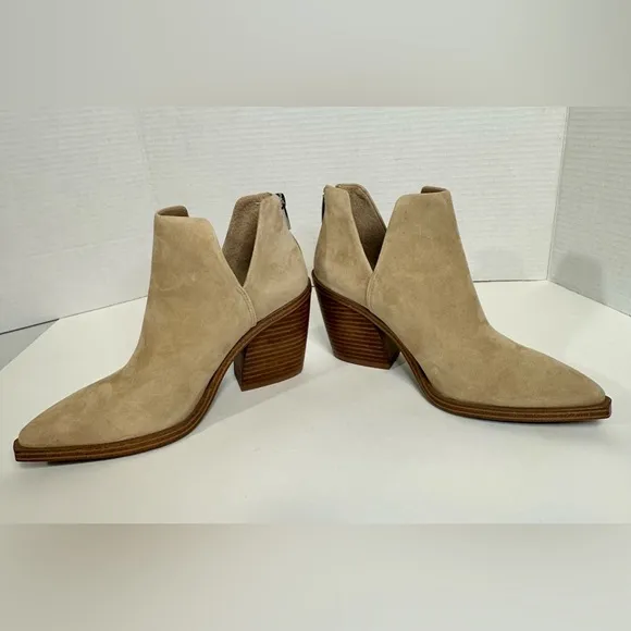 Vince Camuto Gigietta Tan Block Heel Zip Up Bootie Size 6.5 Pre-owned