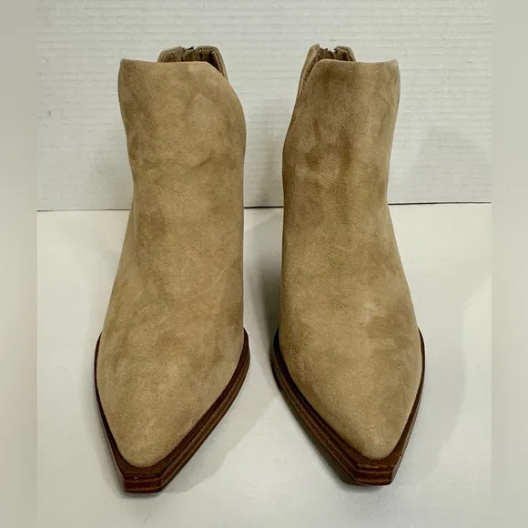 Vince Camuto Gigietta Tan Block Heel Zip Up Bootie Size 6.5 Pre-owned