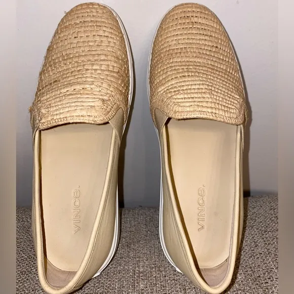 VINCE Natural Beige Raffia Cushioned Woven Goring Blair Slip On Sneakers