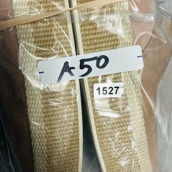 VINCE. Oatmeal Suede Peach Wilden Espadrille Slip-On Sneakers 9.5 Woven Platform