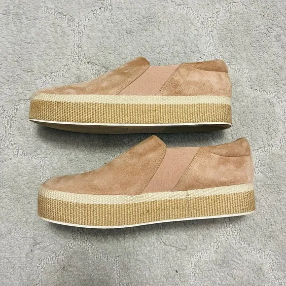 VINCE. Oatmeal Suede Peach Wilden Espadrille Slip-On Sneakers 9.5 Woven Platform