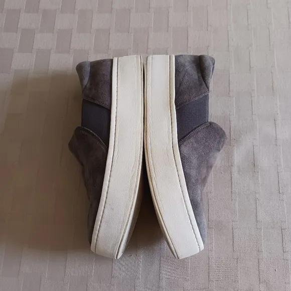 Vince Warren Suede Slip On Sneakers