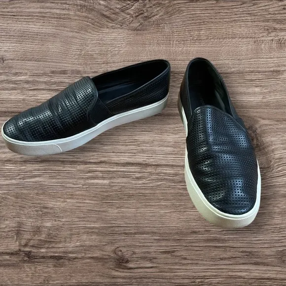 Vince Womans Blair Sz. 8M Black Slip-On Casual LoaferSneaker  Perforated Leather