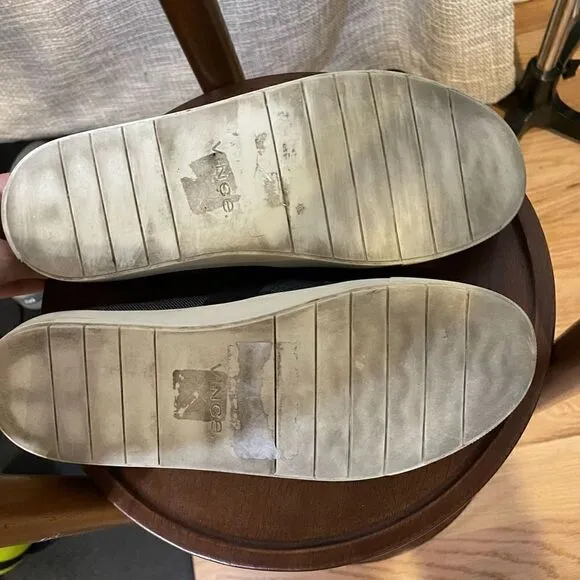 Vince Leather and Canvas Slip on Sneakers Size 7 EU 37