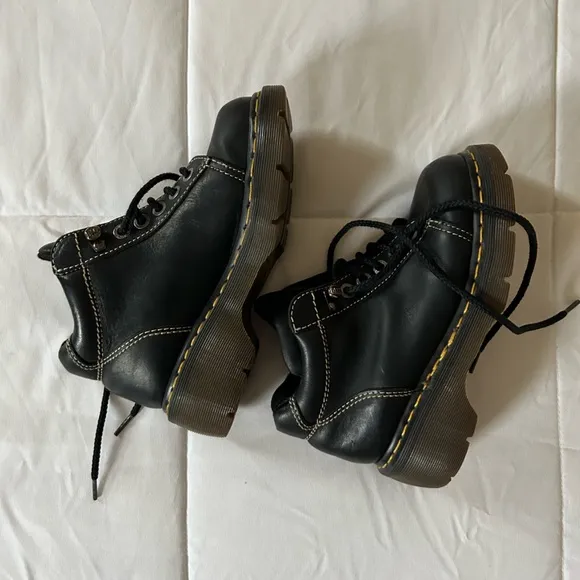 Vintage Dr. Martens 8542 Black Leather Chunky Oxford Lace Up Boots US 5