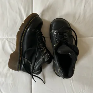 Vintage Dr. Martens 8542 Black Leather Chunky Oxford Lace Up Boots US 5