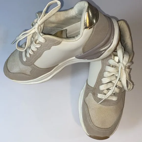 Vintage Havana Cream and Gold Star Sneakers SZ 8