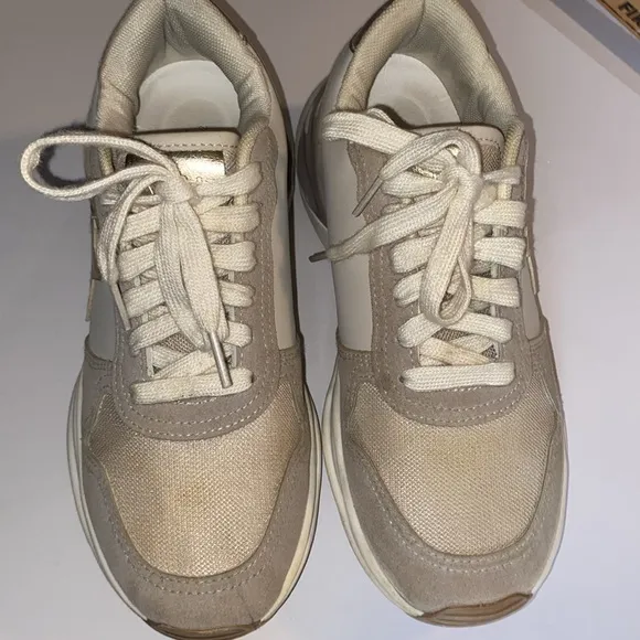 Vintage Havana Cream and Gold Star Sneakers SZ 8