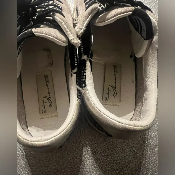 Vintage Havana Girls Sneakers with zippers on the side