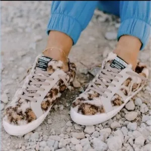 Vintage Havana Snuggle Faux Fur Mule Sneakers Women’s Size 9 NWOB