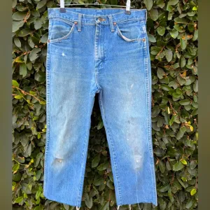 Vintage Wrangler Jeans in size 30x32 (fits like a 26)