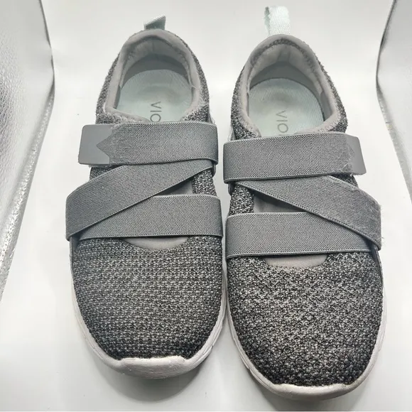 Vionic Aimmy Slip On Womens Sneakers with high arch support size 6.5