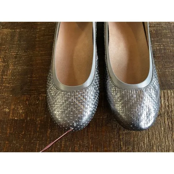 Vionic Anita Ballet Slipper Flat Silver Embossed Genuine Leather Sz 8.5 Metallic