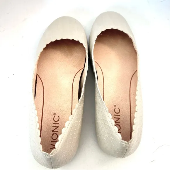 VIONIC Julieta Casual Comfort Ballet Flats Cream Embossed Leather Size 9