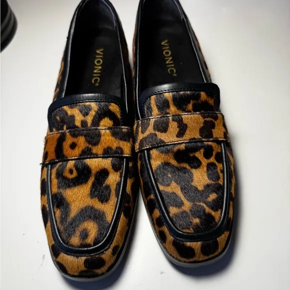 Vionic Loafer New