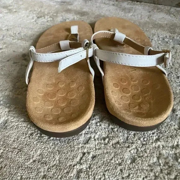 Vionic Nala Thong T Strap Slingback Sandals Flat White Leather Gold Hardware: 11