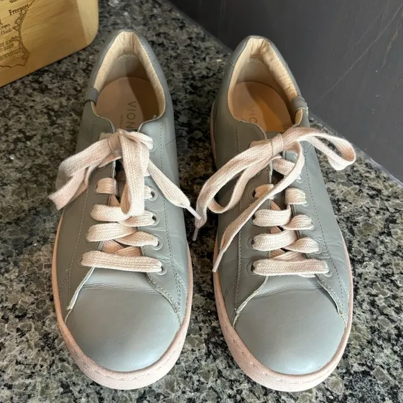 Vionic Pro Mable Gray Pink VIO Grip Non-Slip Slip On Sneakers Size 8