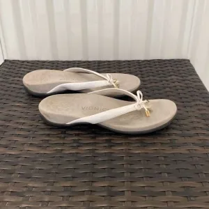 Vionic sandals, women’s size 7