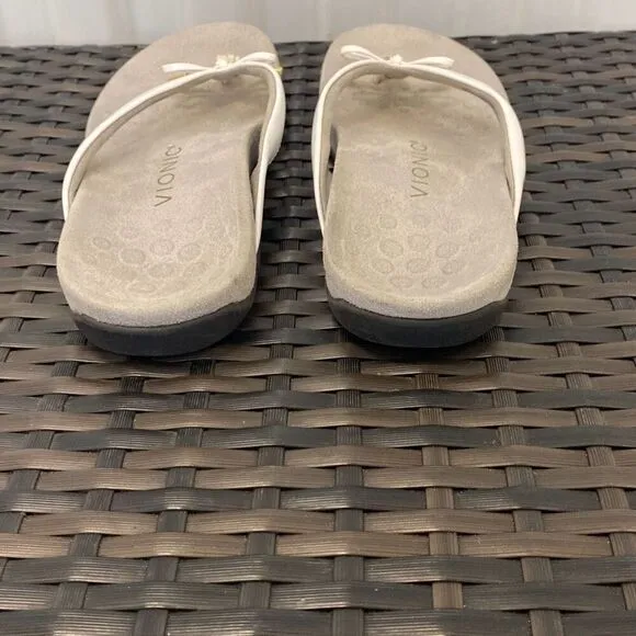 Vionic sandals, women’s size 7