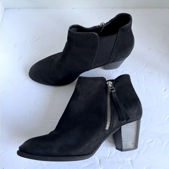 Vionic Womens Leather Upright Sterling Ankle Boots BLACK. Size 7