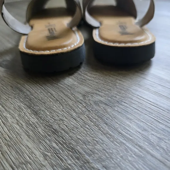 Viscata Women's Tan Slingback Sandals