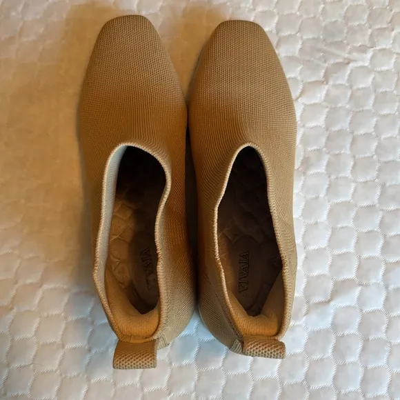 VIVAIA Slip-On Square-Toe Ankle Chelsea Boots Ryan Slip-On Size 39.5 Nude Peach