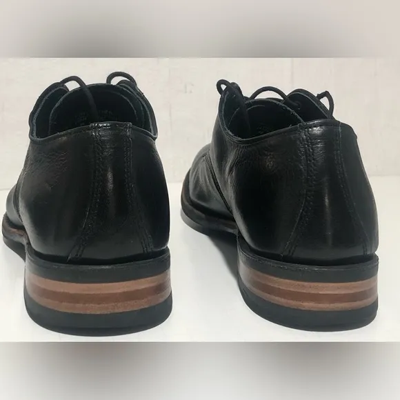 Walk-Over Black Shoes