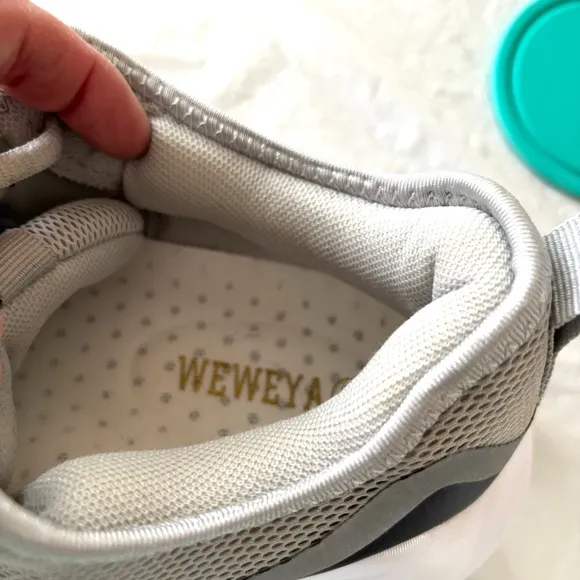 Weweya gray black Running sneakers shoes. SZ 10.5 NWOT New without tag