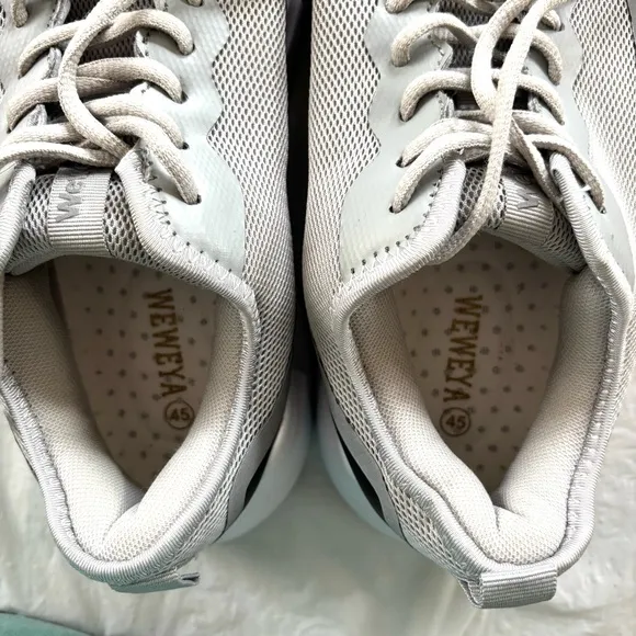 Weweya gray black Running sneakers shoes. SZ 10.5 NWOT New without tag