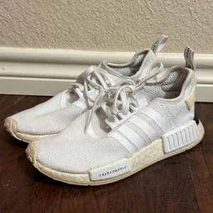 White Adidas NMD R1 - Japan Cloud Sneakers Sz 5