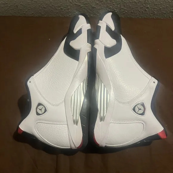 White and Black Athletic Sneakers Retro 14 Black Toe 2024