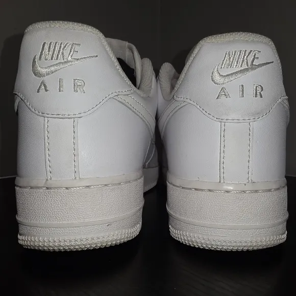 White Nike Sneakers Air Force 1