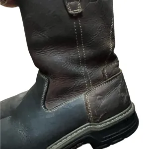 Wolverine multishox slip and oil resistant durable men’s work boots Sz 8