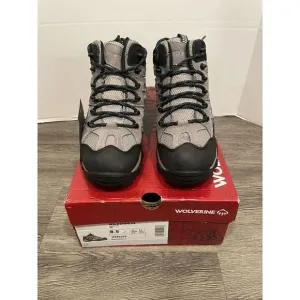 WOLVERINE Wilderness Boots Women's‎ Size 8.5  Waterproof Hiking Work Gray Mid