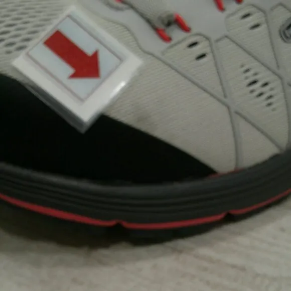Womans Keen Steel Toe Tennis Shoes | Sneakers | Vista Energy Safety Shoes Size 9